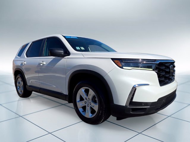 Certified 2023 Honda Pilot LX image 2