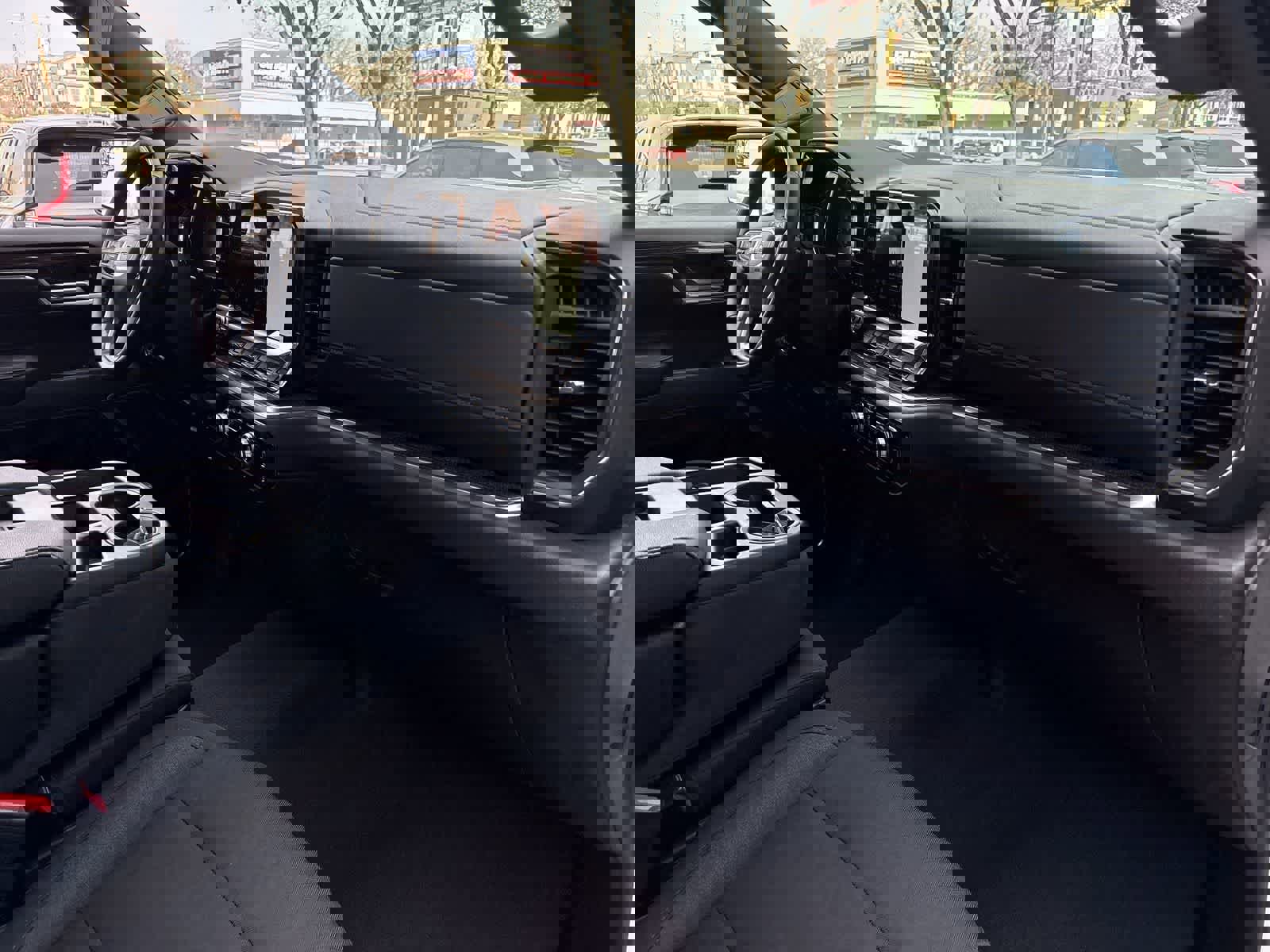 Used 2025 GMC Sierra 1500 Elevation image 32