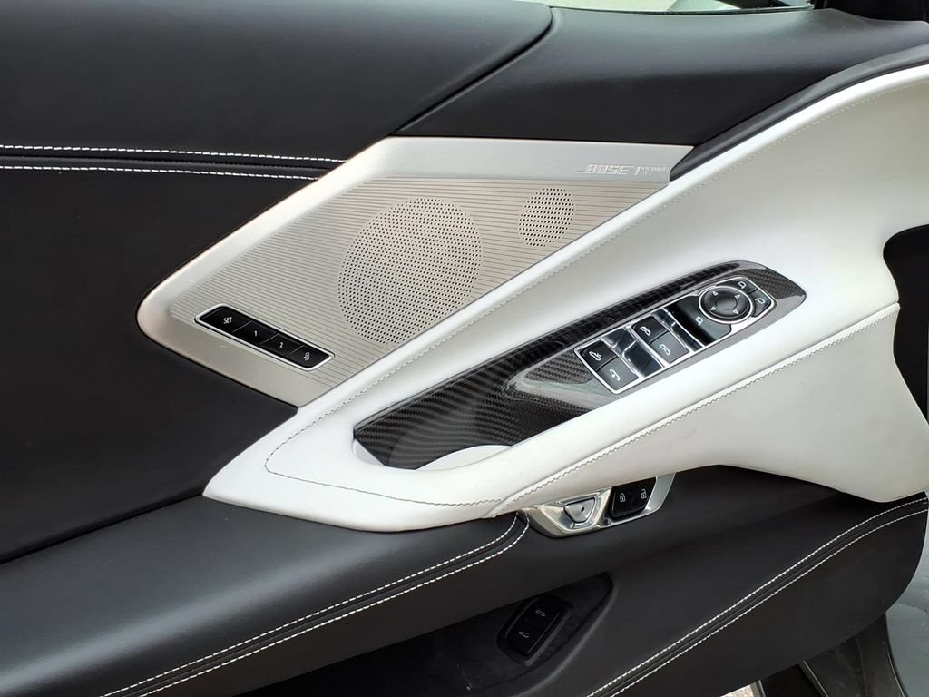 Used 2022 Chevrolet Corvette Stingray Premium Conv w/ Z51 Performance Package RWD image 12