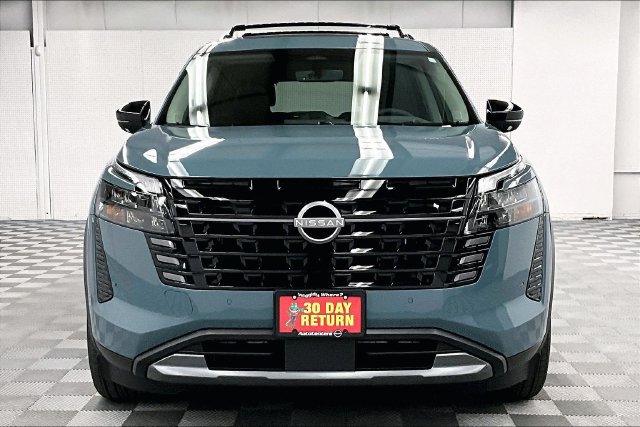 New 2026 Nissan Pathfinder Platinum w/ Lighting Package AWD/4WD image 17