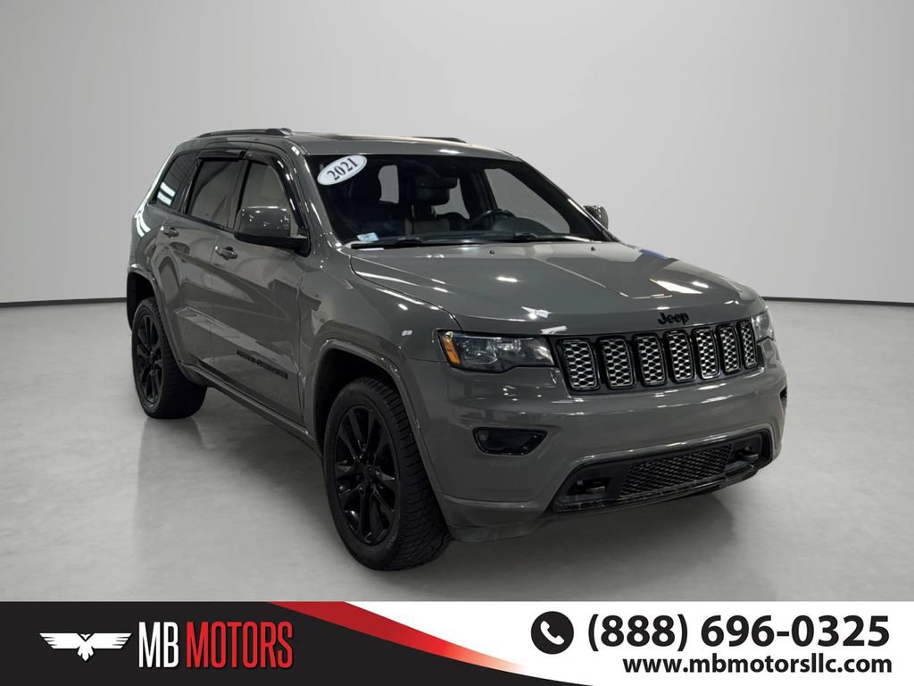 Used 2021 Jeep Grand Cherokee Altitude AWD/4WD image 2