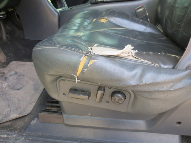 Used 2002 Chevrolet Silverado 2500 LT w/ Off-Road Skid Plate Pkg image 25