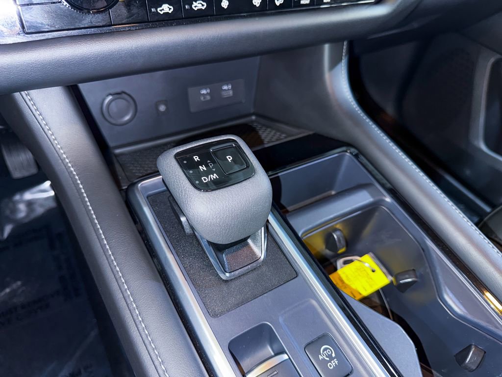 Certified 2024 Nissan Pathfinder SL image 18