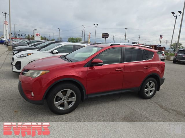 Used 2015 Toyota RAV4 XLE AWD/4WD image 4