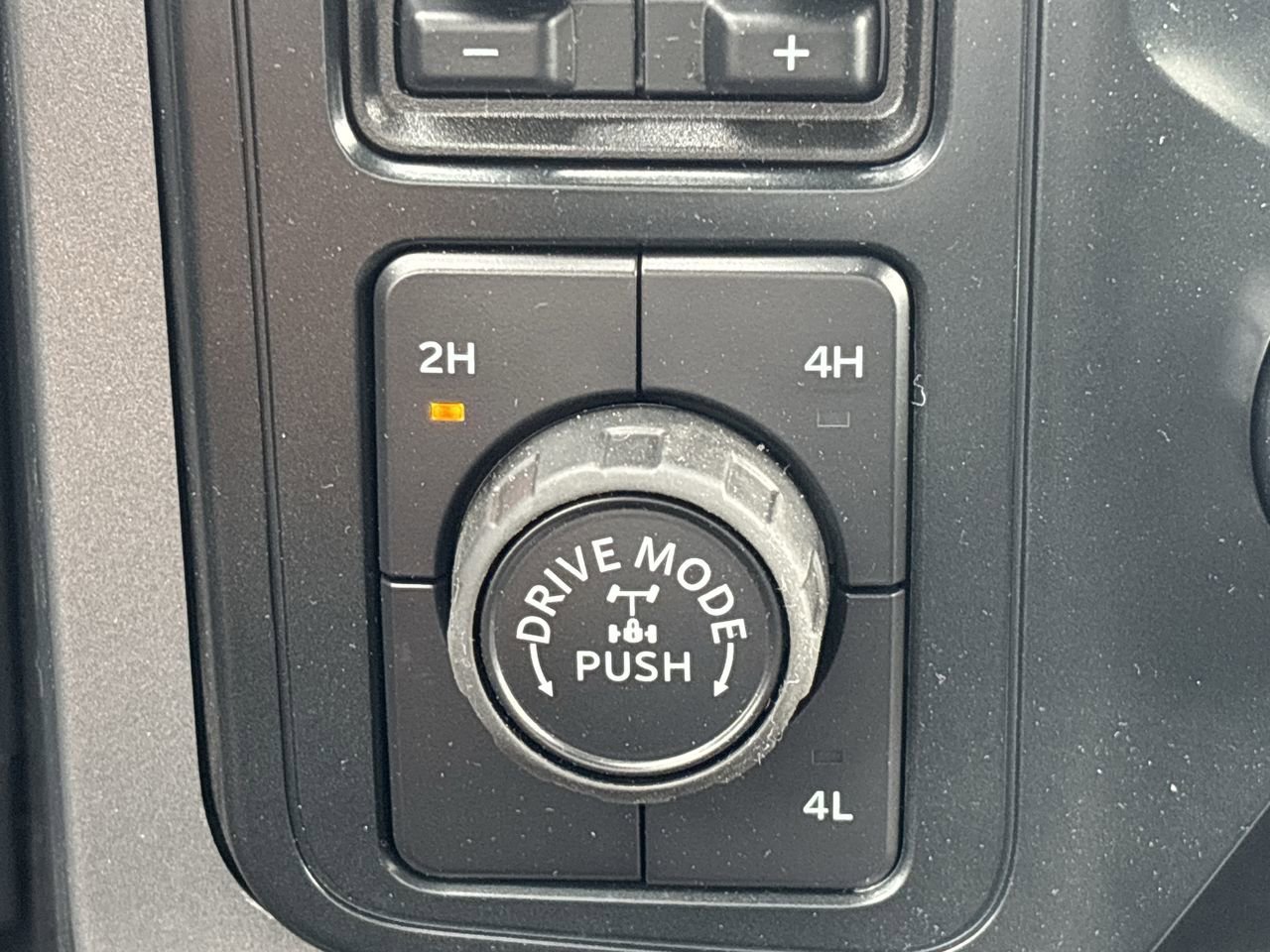 New 2025 Ford F150 XLT w/ Equipment Group 302A MID image 28