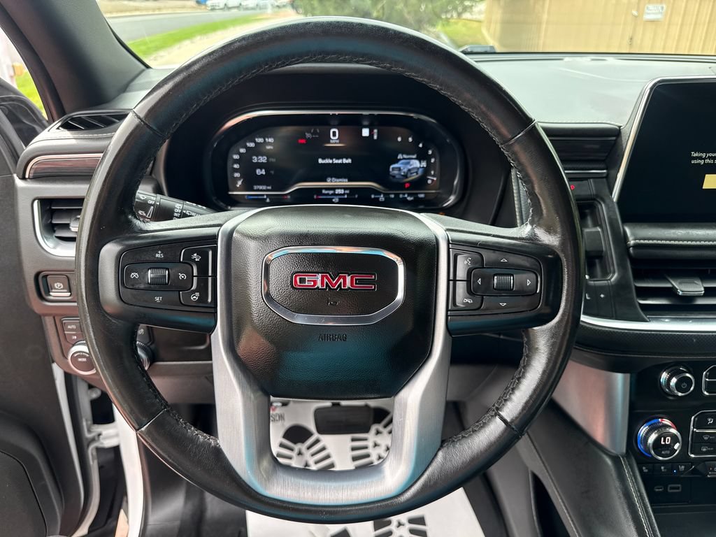 Used 2022 GMC Yukon XL SLT w/ SLT Premium Package AWD/4WD image 15