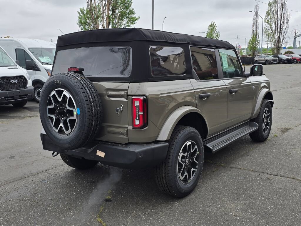 New 2026 Ford Bronco Outer Banks AWD/4WD image 5