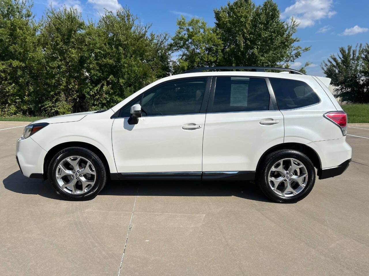 Used 2018 Subaru Forester 2.5i Touring w/ Popular Package #2 AWD/4WD image 9