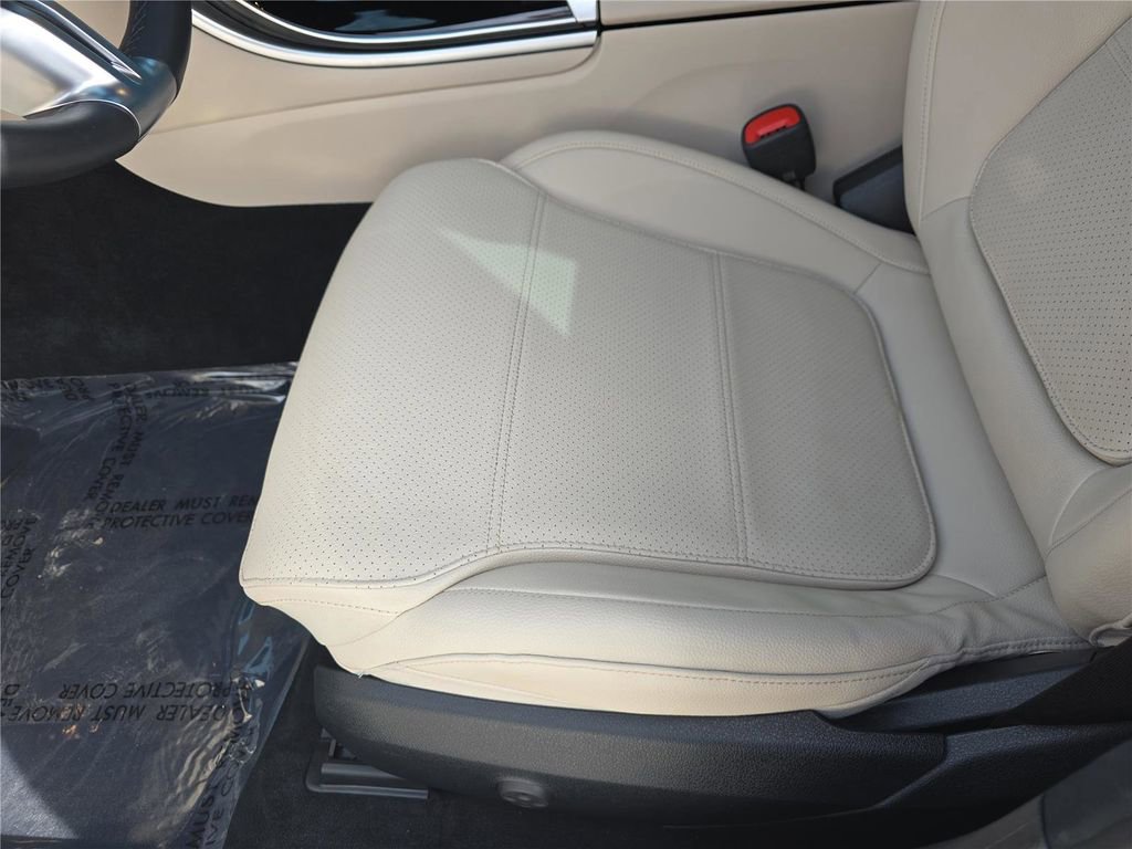 Used 2024 Mercedes-Benz C 300 Sedan image 15