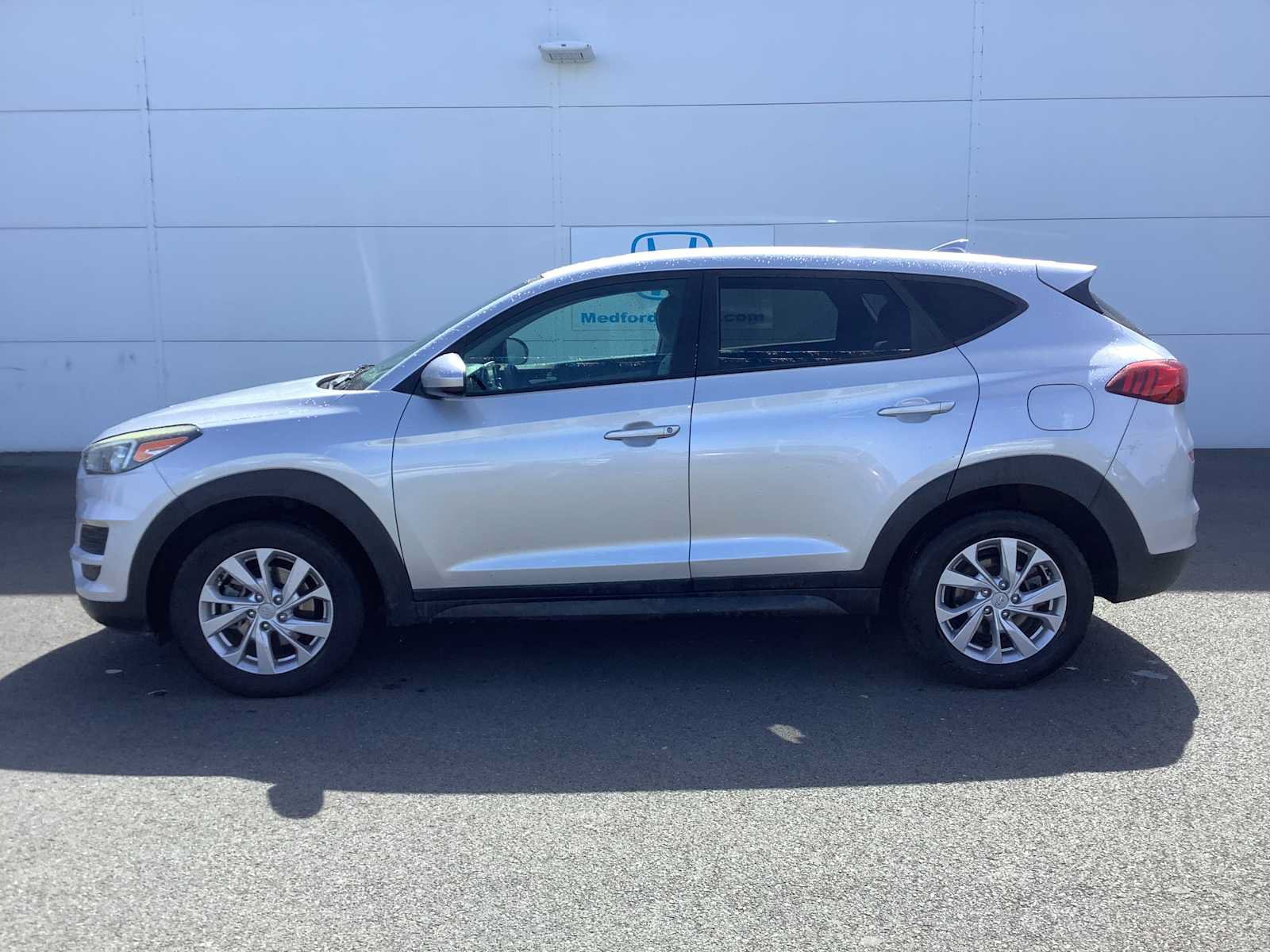 Used 2019 Hyundai Tucson SE FWD image 2