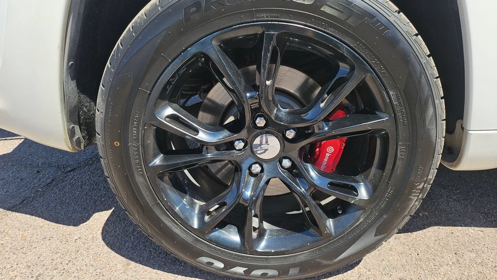 Used 2016 Jeep Grand Cherokee SRT AWD/4WD image 19