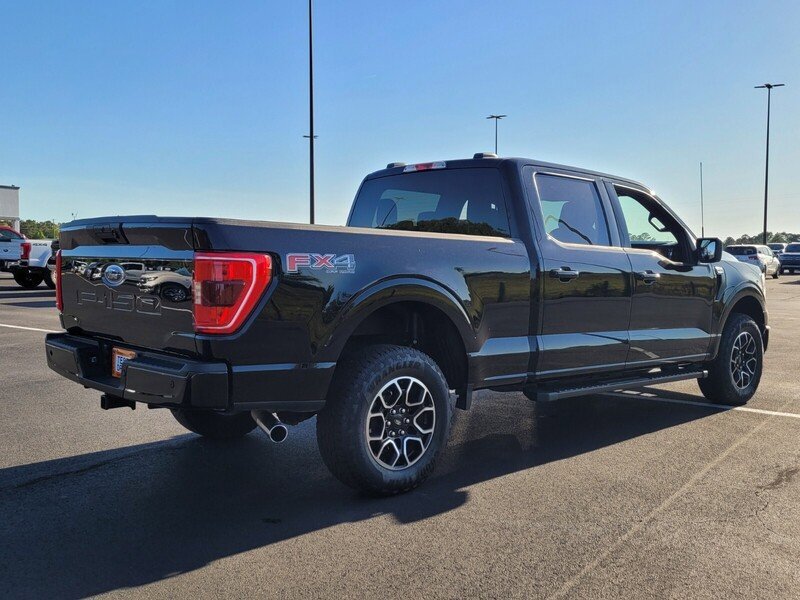 Used 2022 Ford F150 XLT w/ Equipment Group 301A Mid image 11