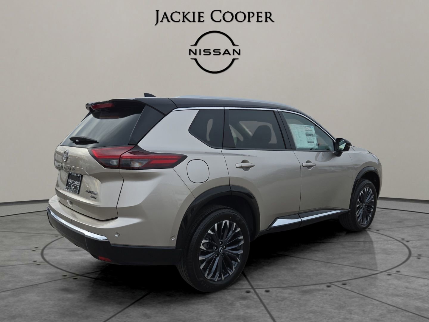 New 2026 Nissan Rogue Platinum w/ Platinum Premium Package image 5