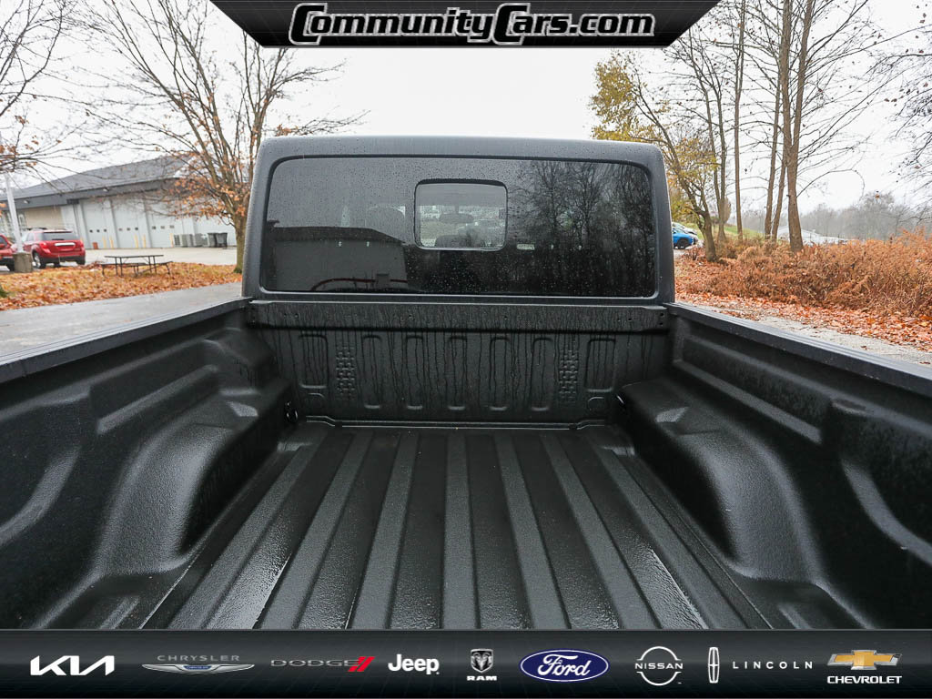 Used 2021 Jeep Gladiator Sport image 7
