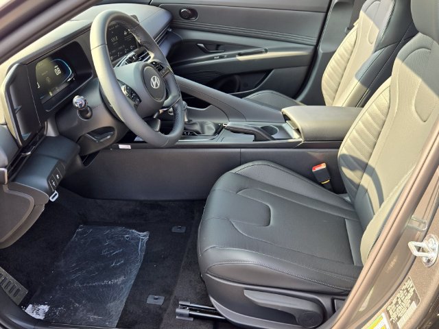 New 2026 Hyundai Elantra SEL Sport FWD image 5