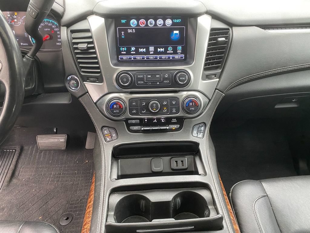 Used 2020 Chevrolet Suburban Premier AWD/4WD image 20