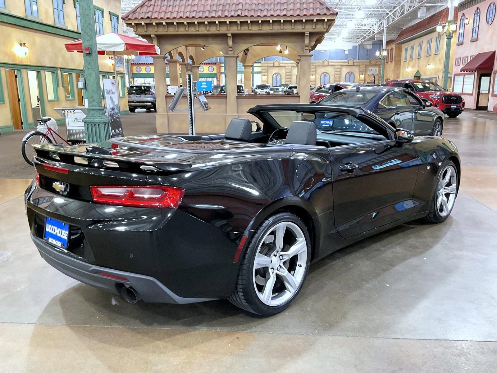 Used 2018 Chevrolet Camaro SS image 24