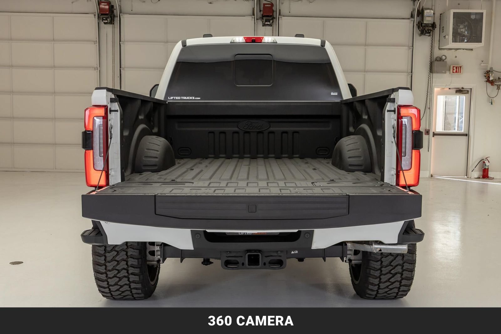 Used 2025 Ford F250 Platinum AWD/4WD image 8