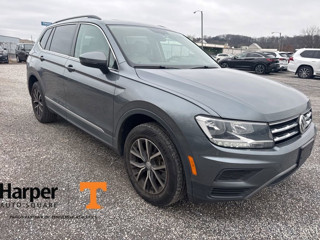 Used 2020 Volkswagen Tiguan SE w/ Panoramic Sunroof Package image 7