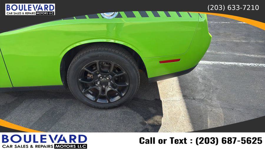 Used 2017 Dodge Challenger GT w/ GT Interior Package image 10