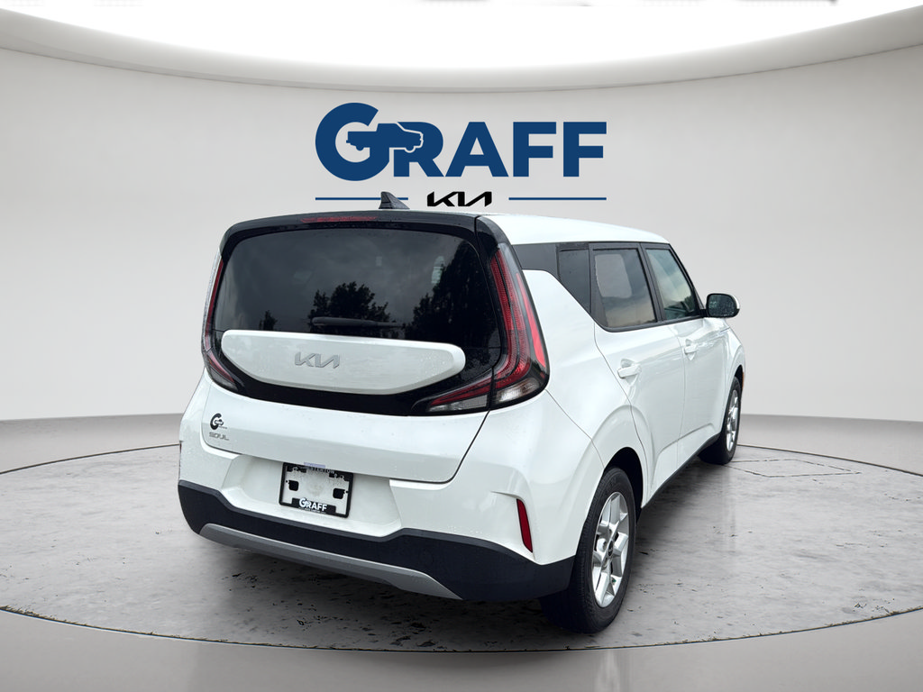 Used 2024 Kia Soul LX w/ Option Group 015 FWD image 7