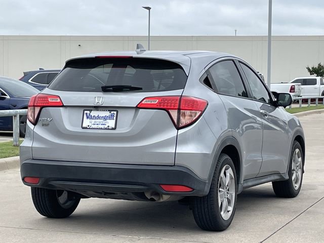 Used 2017 Honda HR-V LX image 4