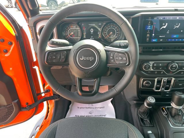 Used 2025 Jeep Gladiator Sport AWD/4WD image 23