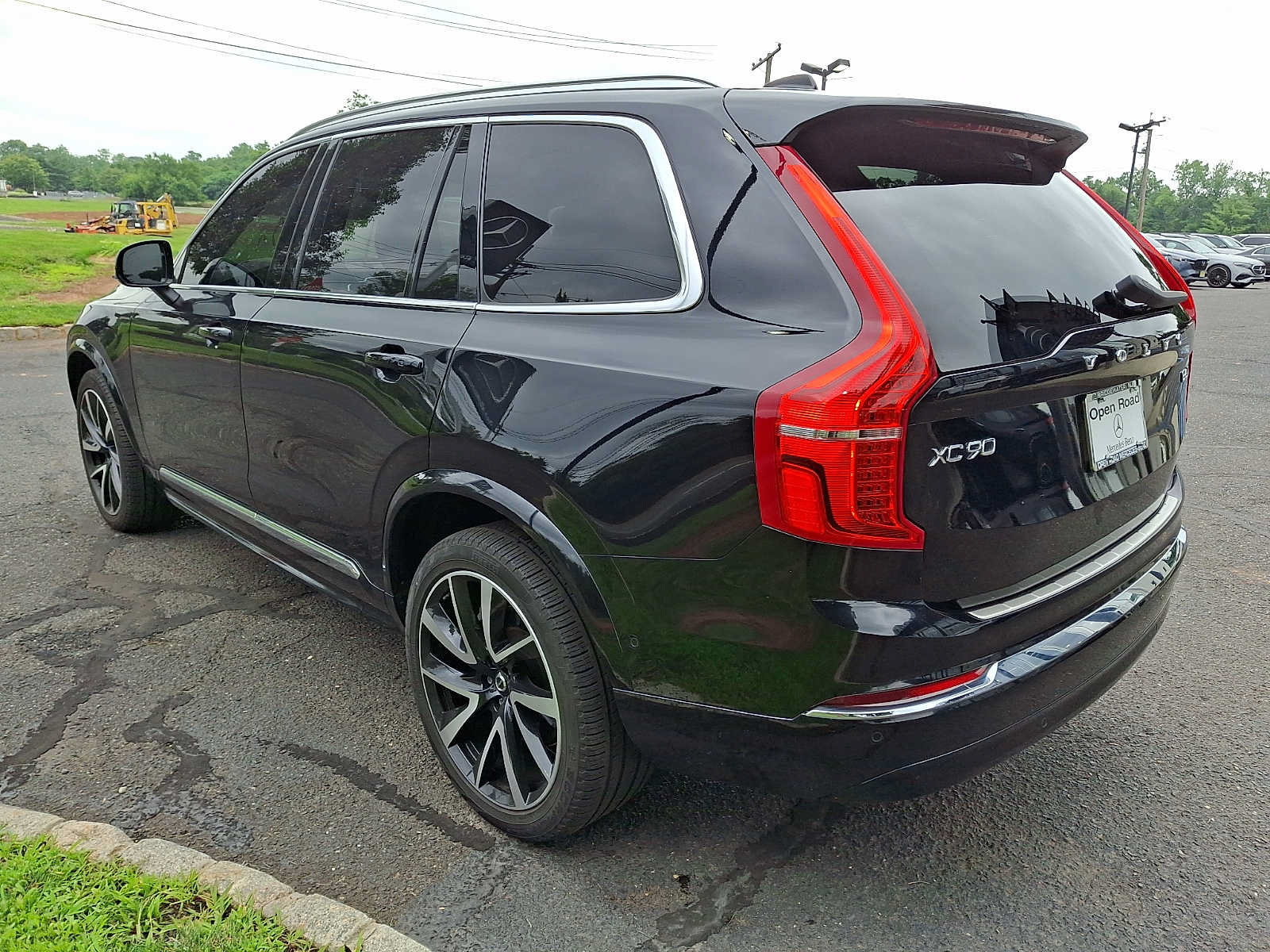 Used 2024 Volvo XC90 B6 Ultimate w/ Protection Package Premier AWD/4WD image 4