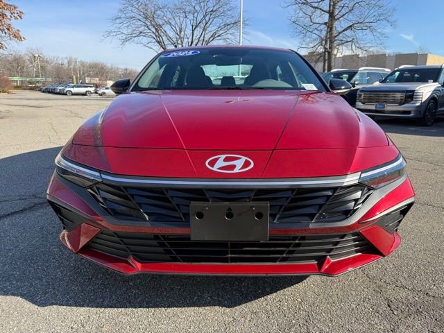 Certified 2025 Hyundai Elantra Sport image 2