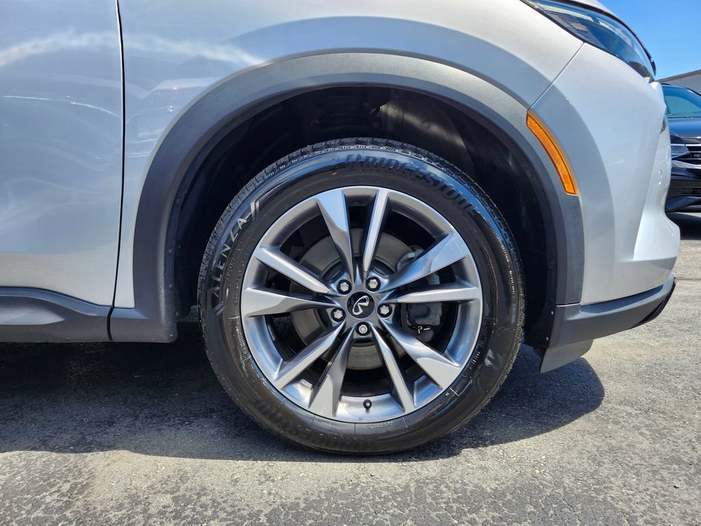 Used 2023 INFINITI QX60 Luxe AWD/4WD image 14