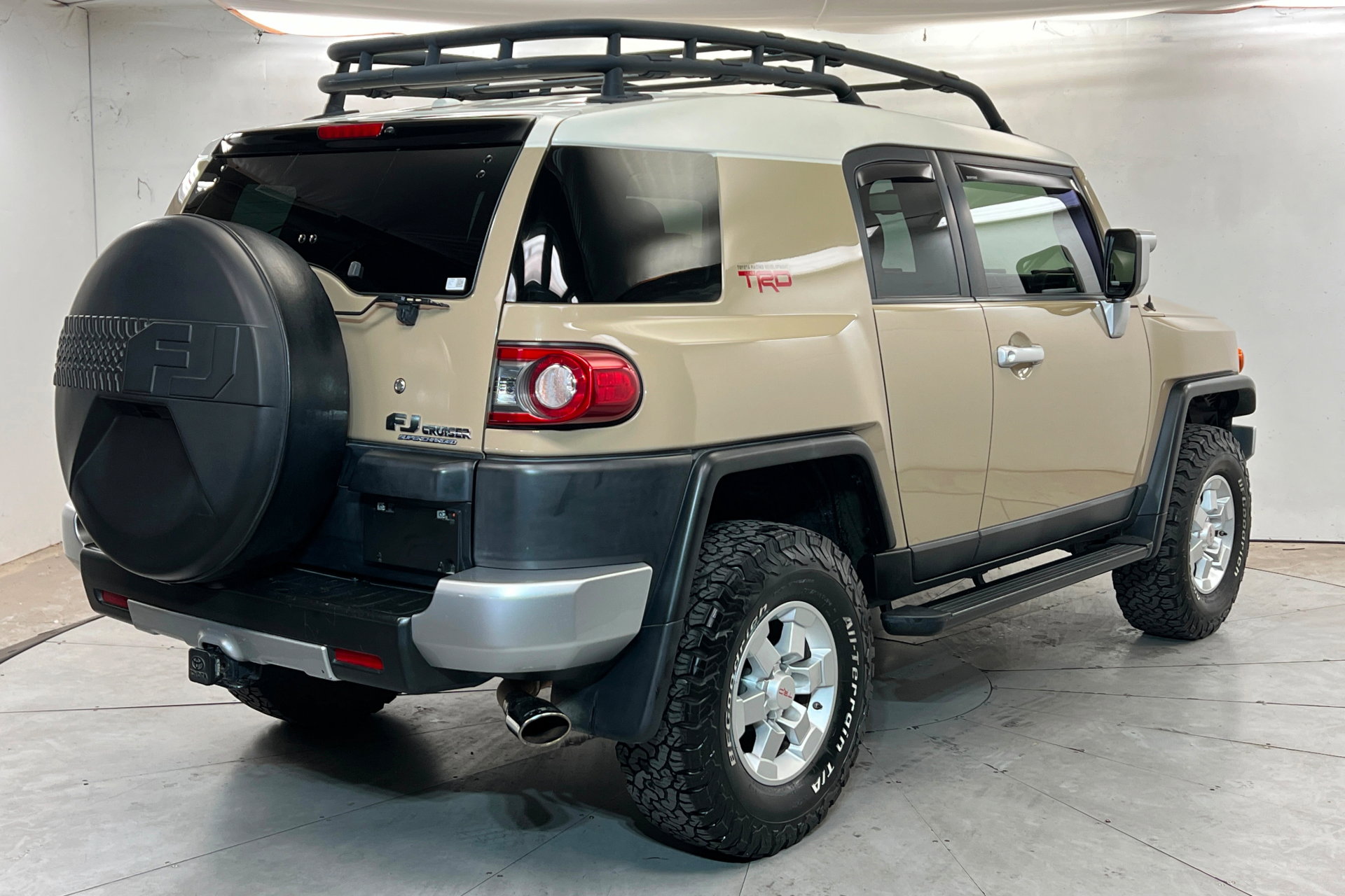 Used 2012 Toyota FJ Cruiser 4WD w/ TRD Sport Pkg image 6