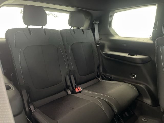 New 2026 Jeep Grand Cherokee L 4WD image 30