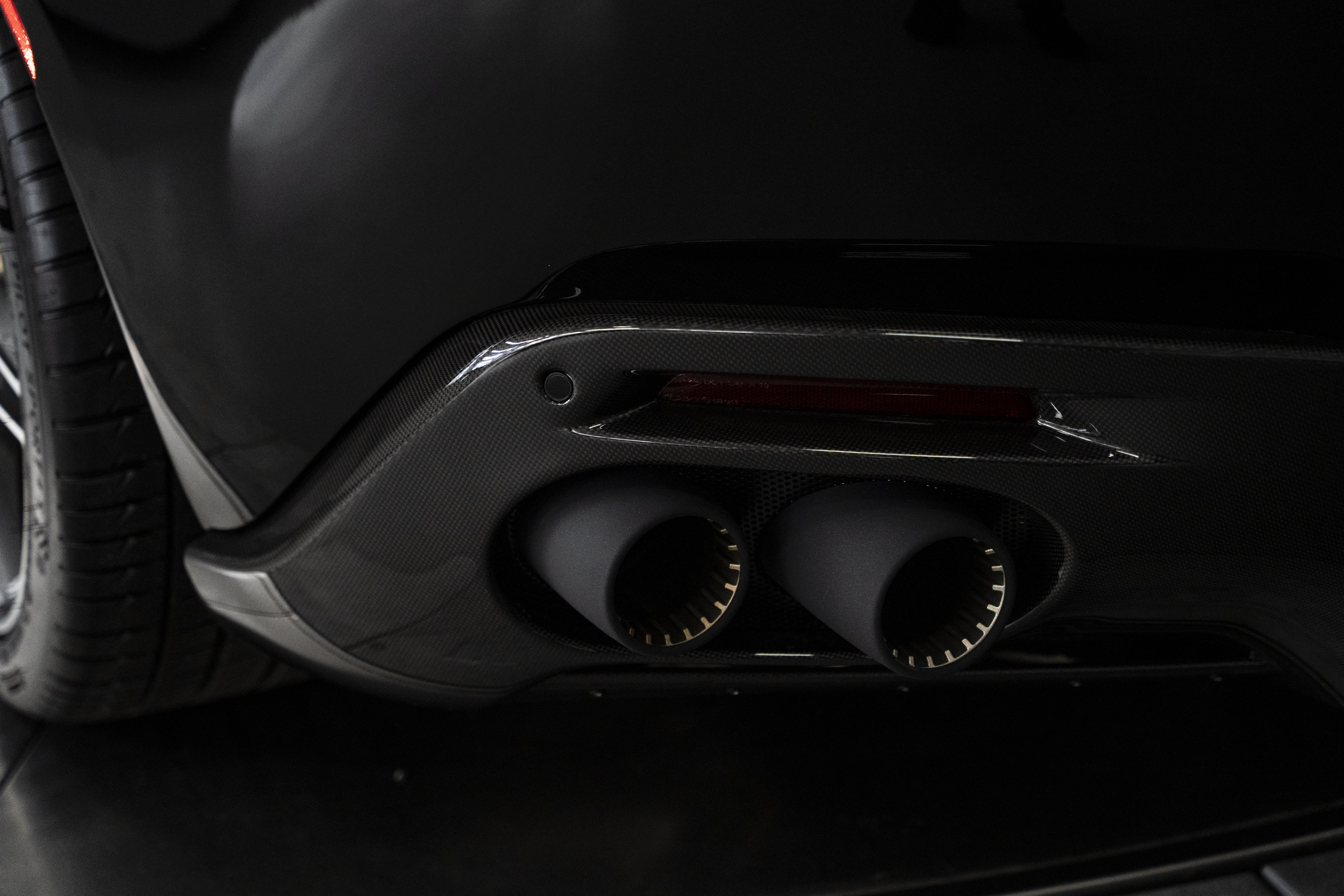 Used 2025 Ferrari Roma Spider RWD image 13