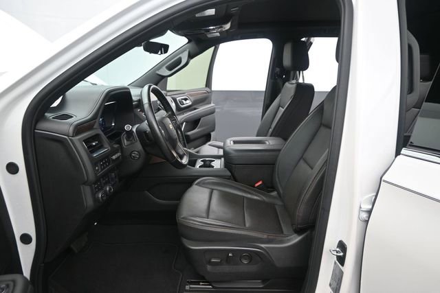 Used 2024 Chevrolet Suburban High Country w/ Max Trailering Package AWD/4WD image 12