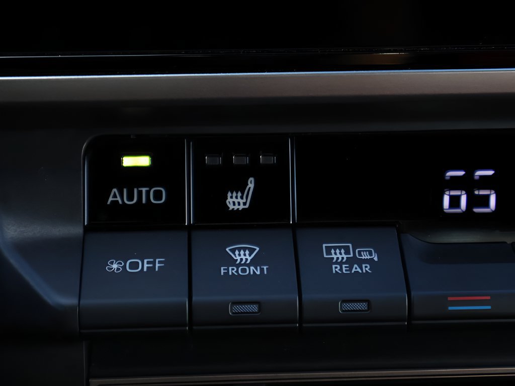 Used 2025 Toyota Camry XSE FWD image 23
