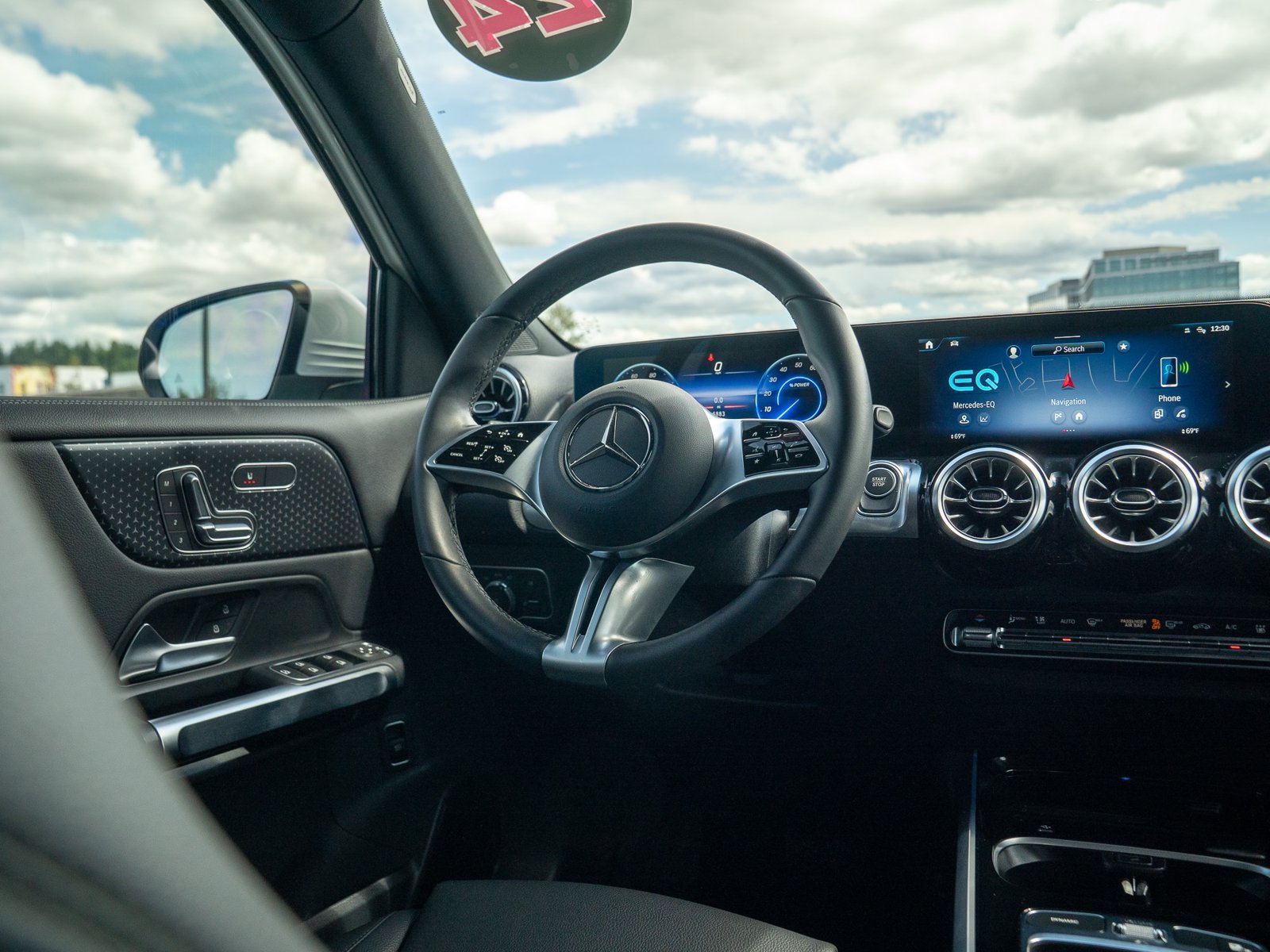 Certified 2024 Mercedes-Benz EQB 250+ image 18