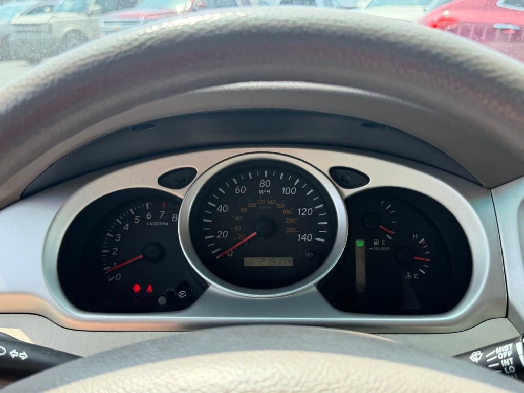Used 2004 Toyota Highlander 2WD image 18