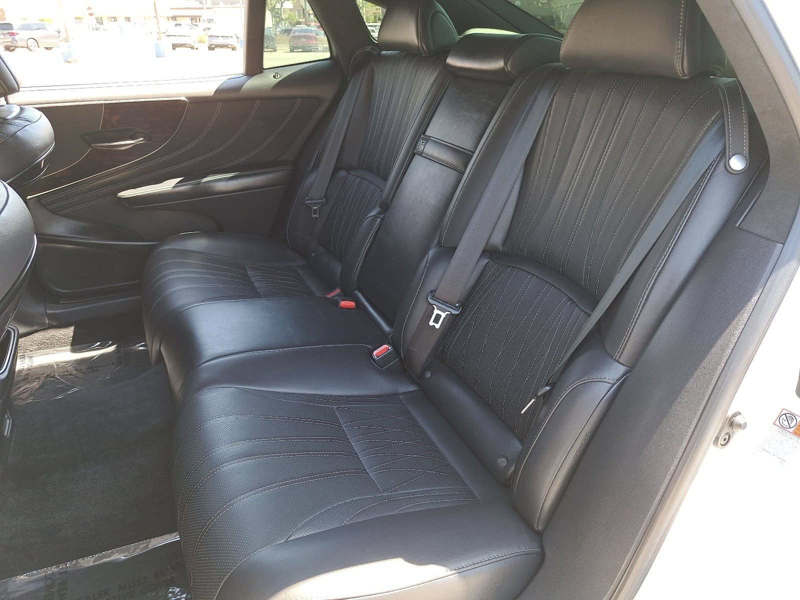 Used 2022 Lexus LS 500 AWD w/ Interior Upgrade Package image 15