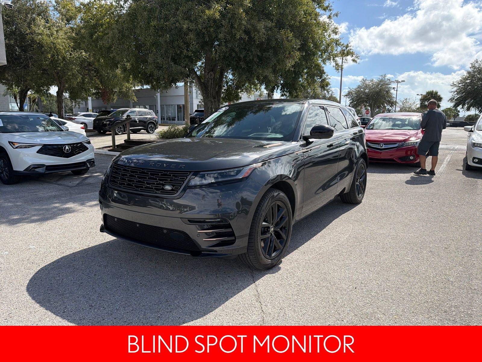 Used 2025 Land Rover Range Rover Velar Dynamic SE image 10