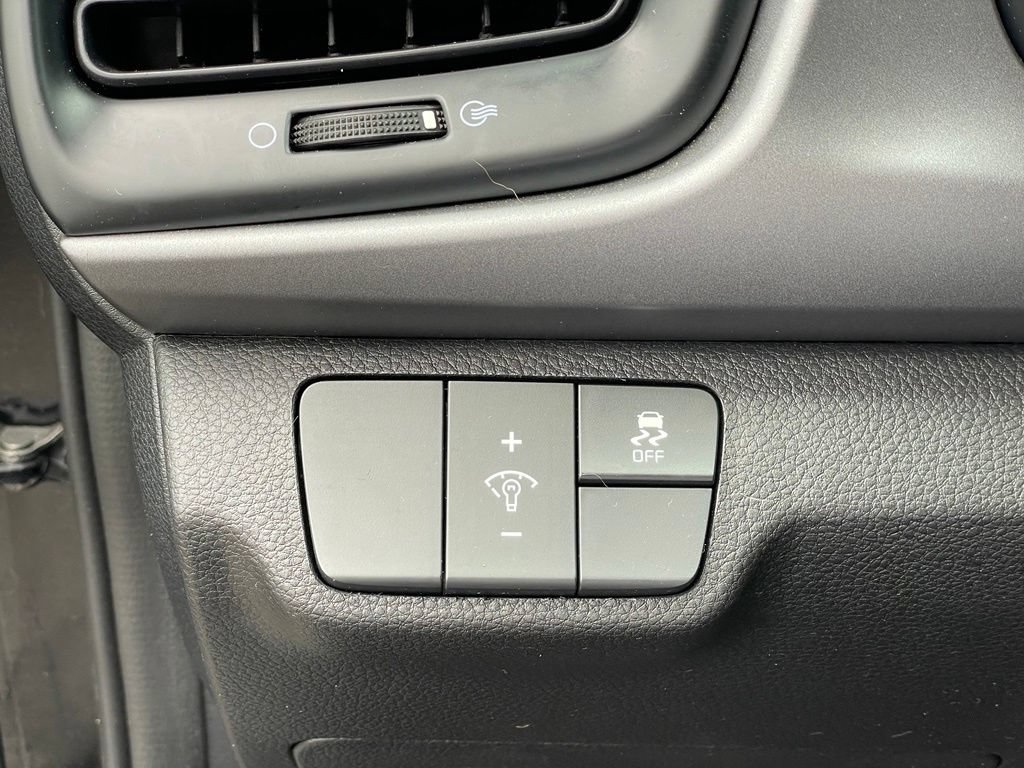 Used 2023 Kia Rio S FWD image 15