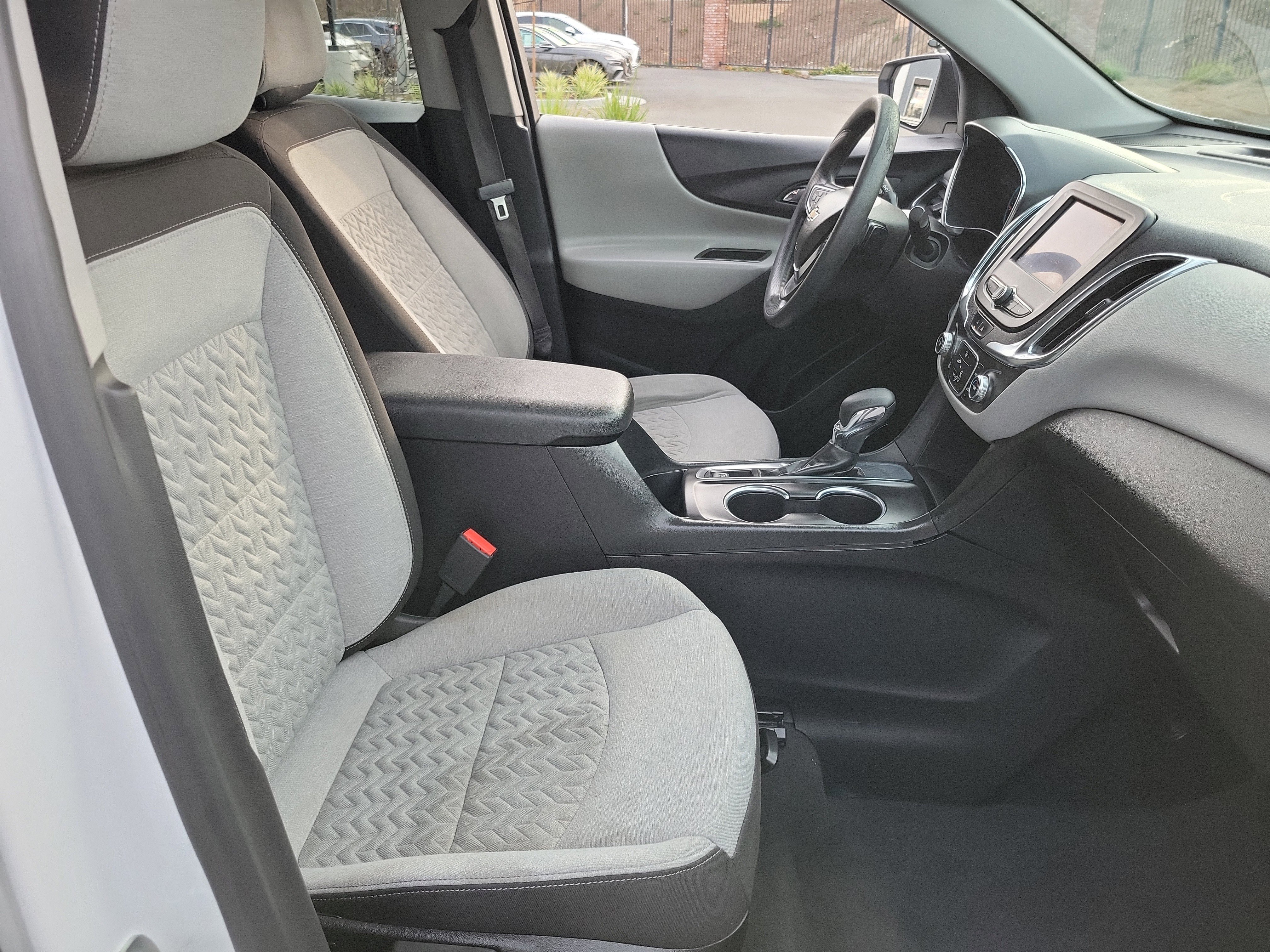 Used 2023 Chevrolet Equinox LS w/ LS Convenience Package image 19