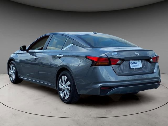 Certified 2025 Nissan Altima 2.5 S FWD image 3