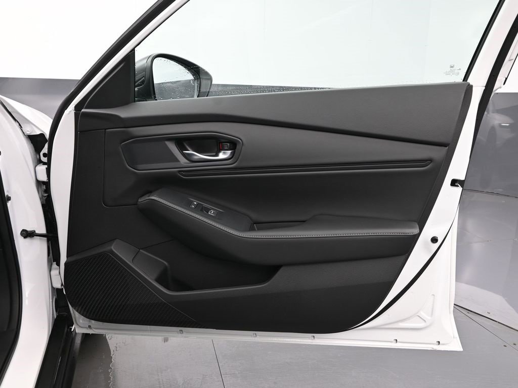 New 2025 Honda Accord Sport image 36