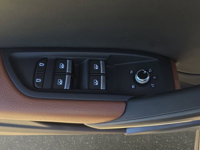 Used 2023 Audi Q5 2.0T Premium w/ Convenience Package image 31