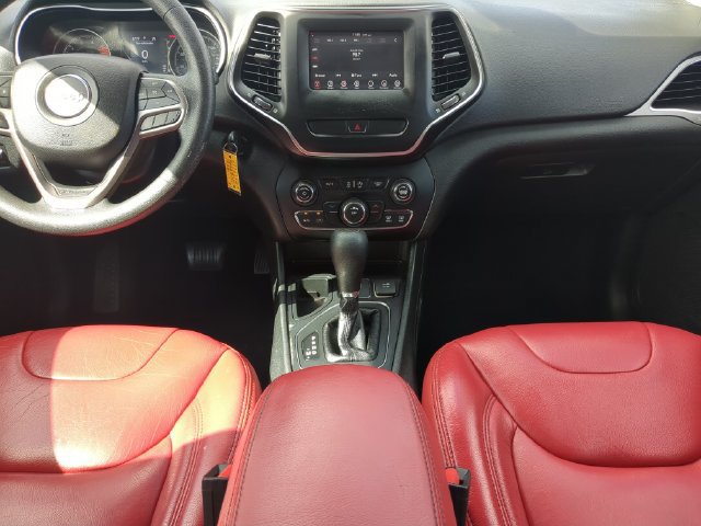 Used 2019 Jeep Cherokee Latitude w/ Popular Appearance Group FWD image 16
