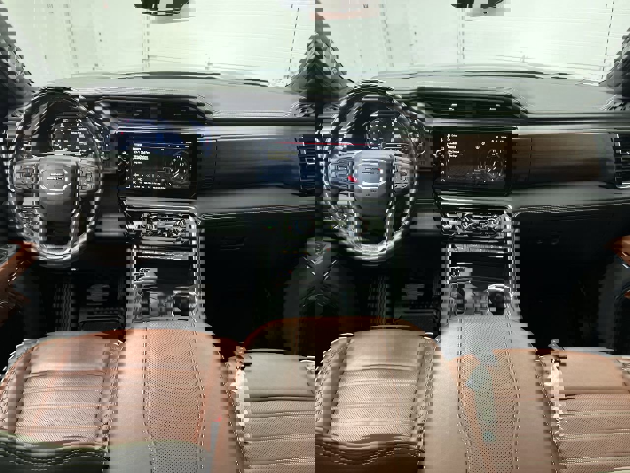 Certified 2024 GMC Sierra 1500 Denali Ultimate AWD/4WD image 4