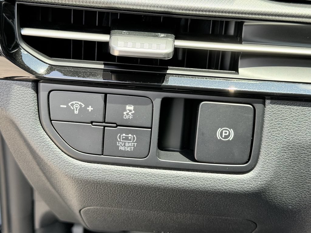 New 2027 Kia Sportage S FWD image 23