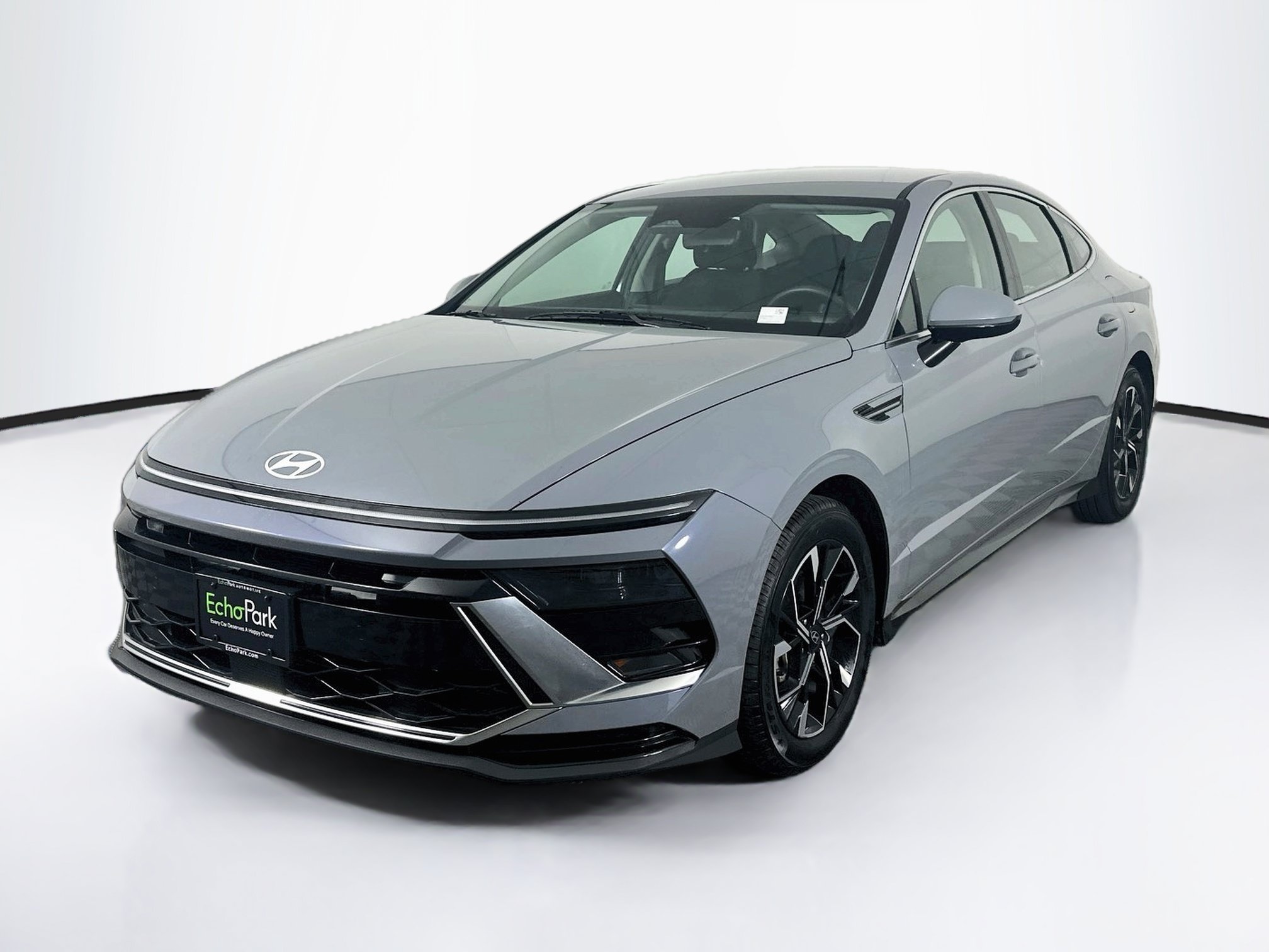 Used 2025 Hyundai Sonata SEL FWD image 3
