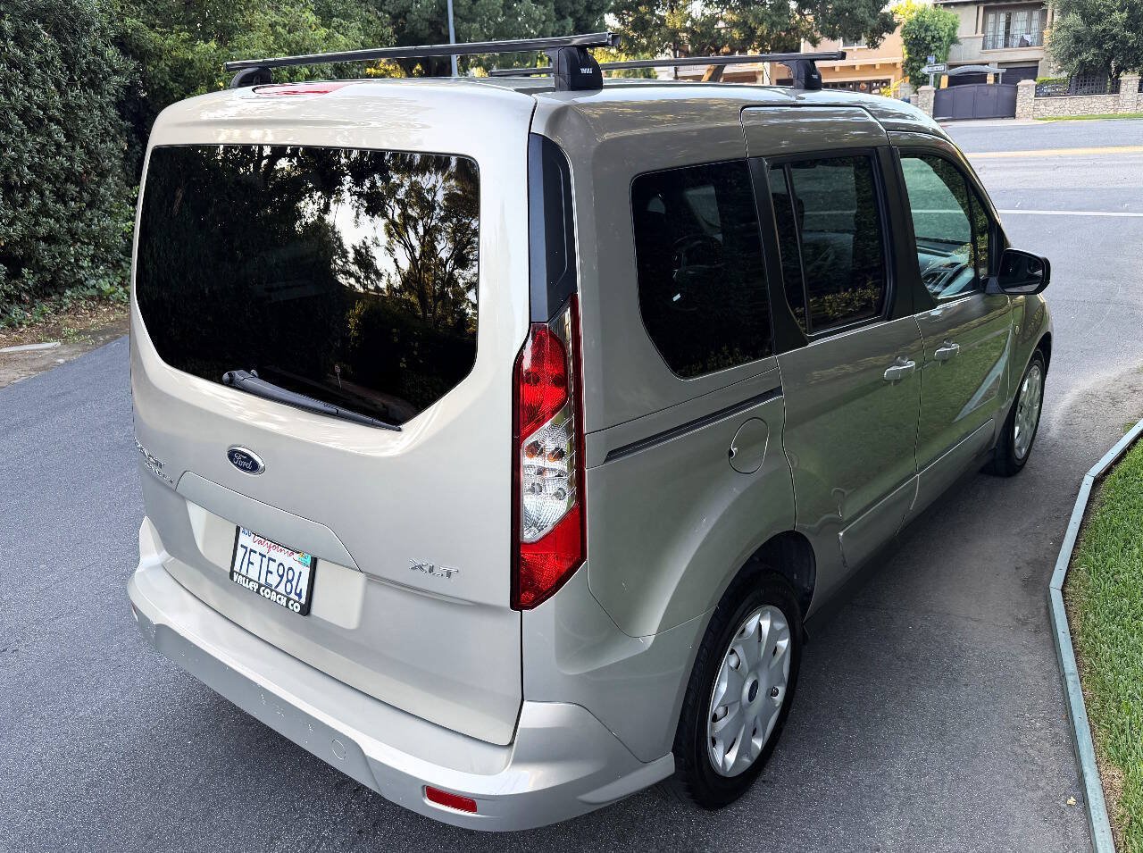Used 2014 Ford Transit Connect XLT FWD image 6
