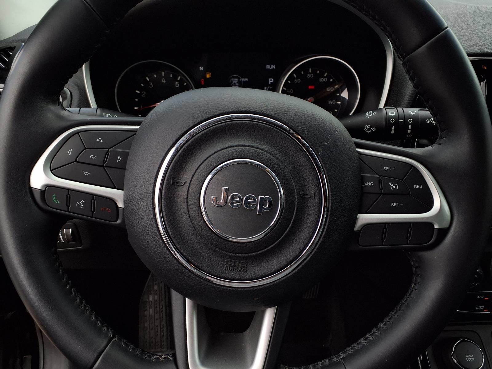 Used 2019 Jeep Compass Latitude AWD/4WD image 12